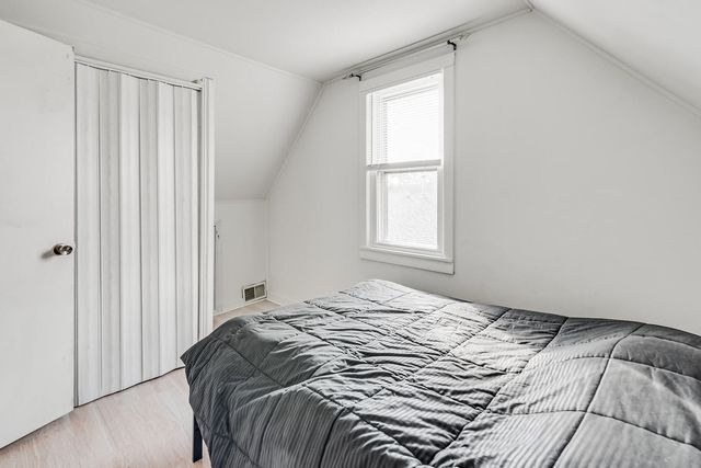 373 N Hemlock Avenue, Wood Dale, IL 60191