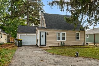 373 N Hemlock Avenue, Wood Dale, IL 60191