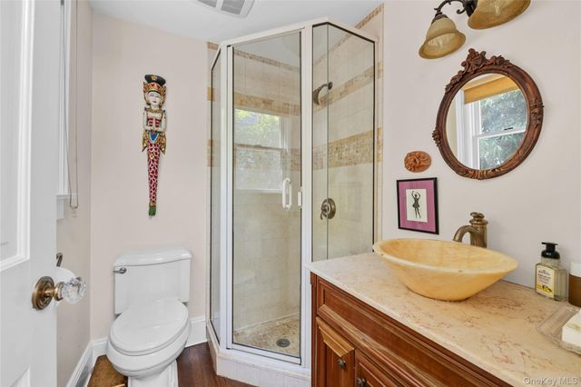 15 Jackson Street, Port Washington, NY 11050