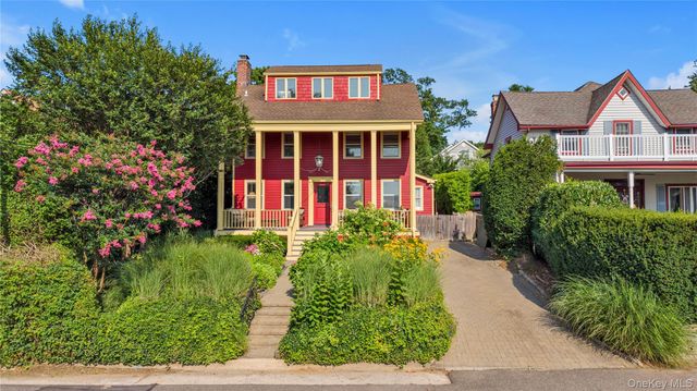 15 Jackson Street, Port Washington, NY 11050