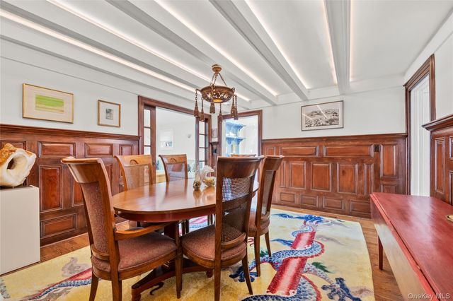 15 Jackson Street, Port Washington, NY 11050