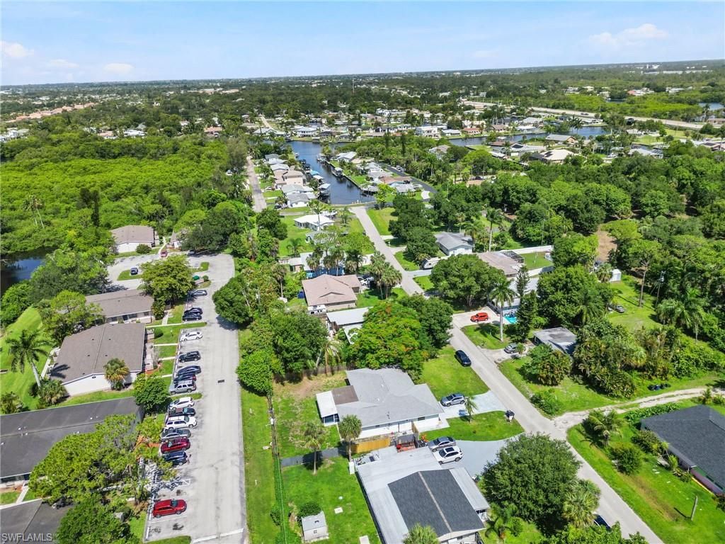 8071 Cleaves RD, NORTH FORT MYERS, FL 33903 — photo 4