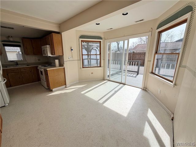 5893 Lakeview Terrace, Hamburg, NY 14085
