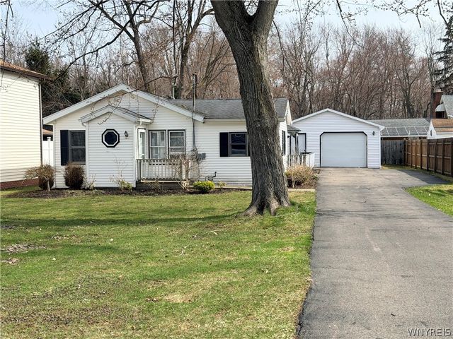 5893 Lakeview Terrace, Hamburg, NY 14085