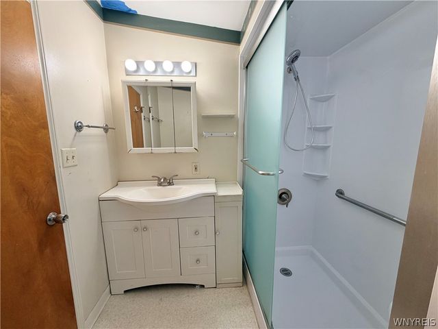 5893 Lakeview Terrace, Hamburg, NY 14085
