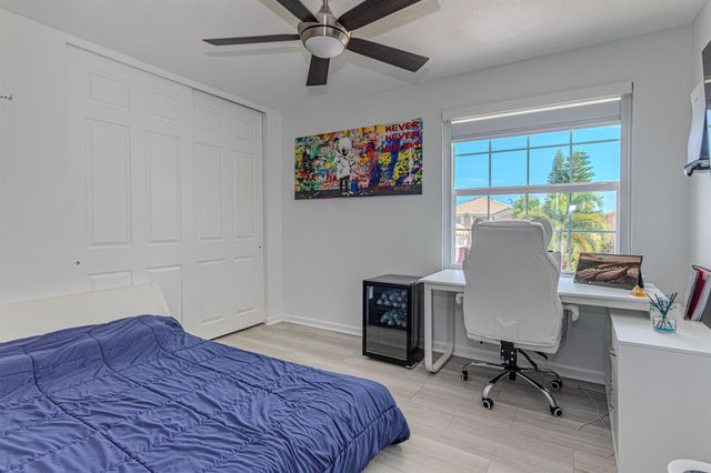 2738 Misty Oaks Circle Royal Circle, Royal Palm Beach, FL 33411