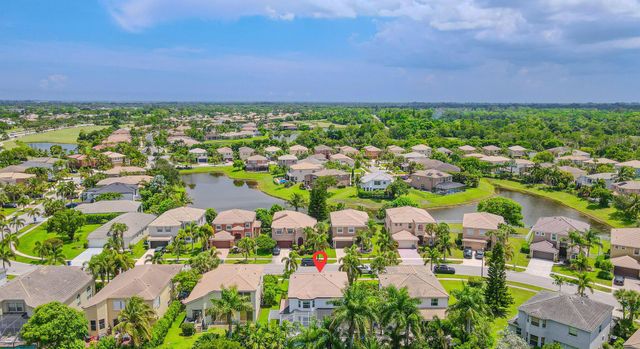 2738 Misty Oaks Circle Royal Circle, Royal Palm Beach, FL 33411