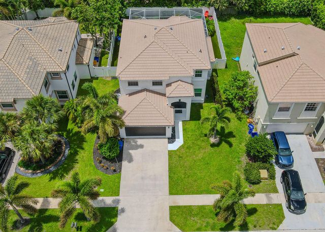 2738 Misty Oaks Circle Royal Circle, Royal Palm Beach, FL 33411