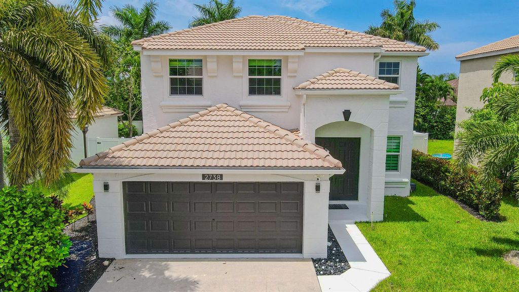 2738 Misty Oaks Circle Royal Circle, Royal Palm Beach, FL 33411