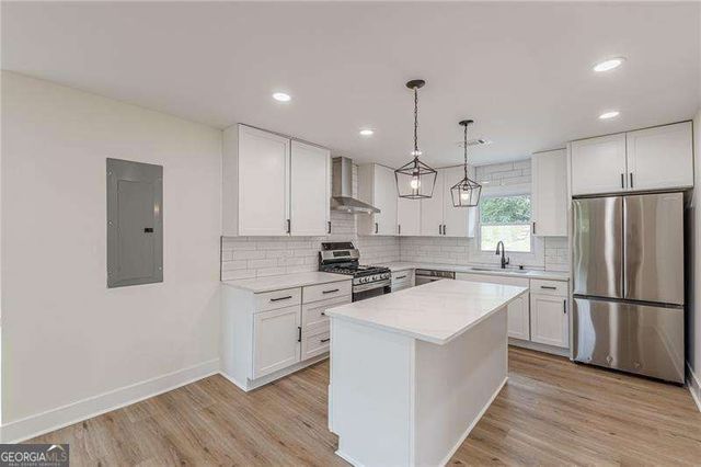 525 Rosemont Drive, Decatur, GA 30032