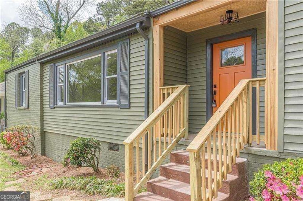 525 Rosemont Drive, Decatur, GA 30032