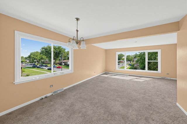 370 Prairie Avenue, Calumet City, IL 60409
