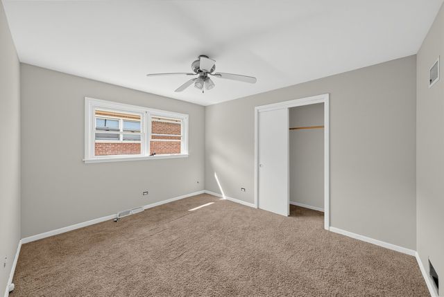 370 Prairie Avenue, Calumet City, IL 60409