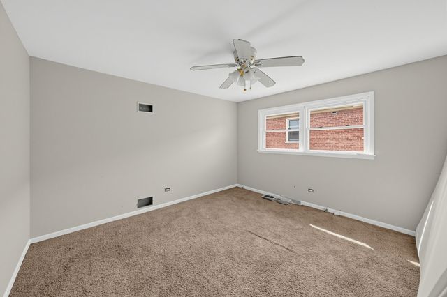 370 Prairie Avenue, Calumet City, IL 60409