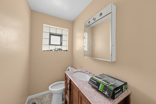 370 Prairie Avenue, Calumet City, IL 60409