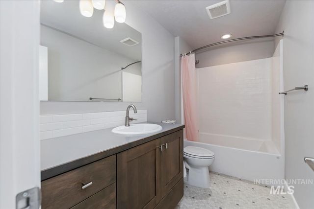 3332 W Ladle Rapids Ct., Meridian, ID 83646