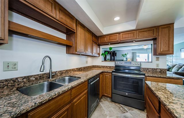 433 S PAULA DRIVE 17, Dunedin, FL 34698