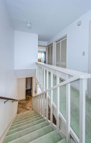433 S PAULA DRIVE 17, Dunedin, FL 34698