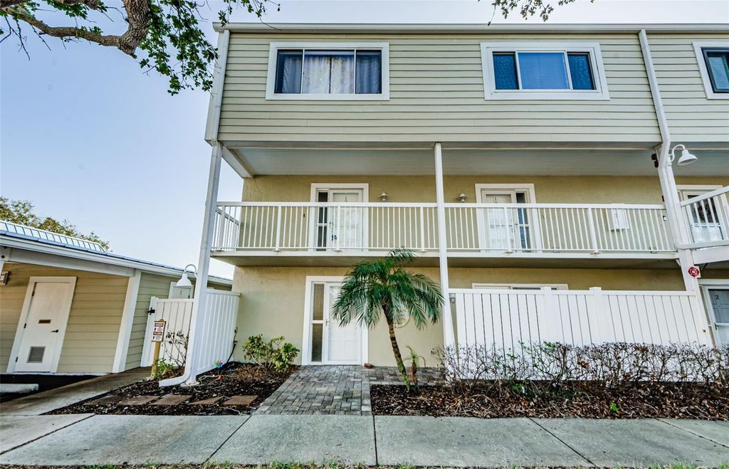 433 S PAULA DRIVE 17, Dunedin, FL 34698