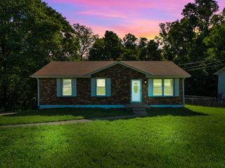 503 Ginkgo Dr, Clarksville, TN 37042