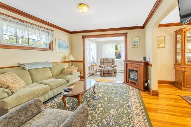 45 Hemlock Rd, Boston, MA 02132