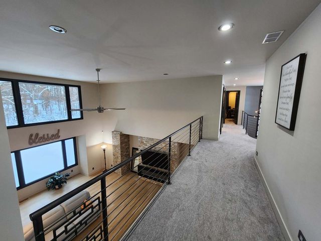 885 N 100 W, Valparaiso, IN 46385