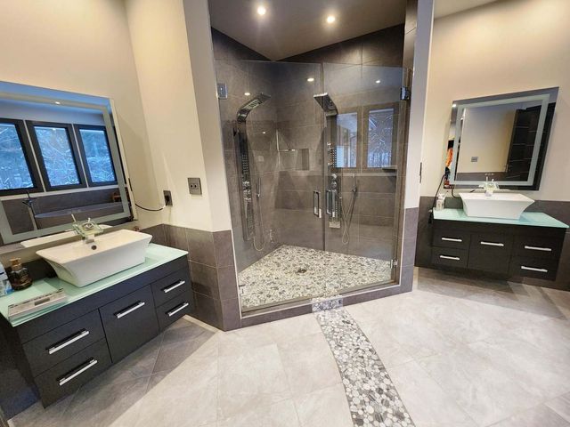 885 N 100 W, Valparaiso, IN 46385