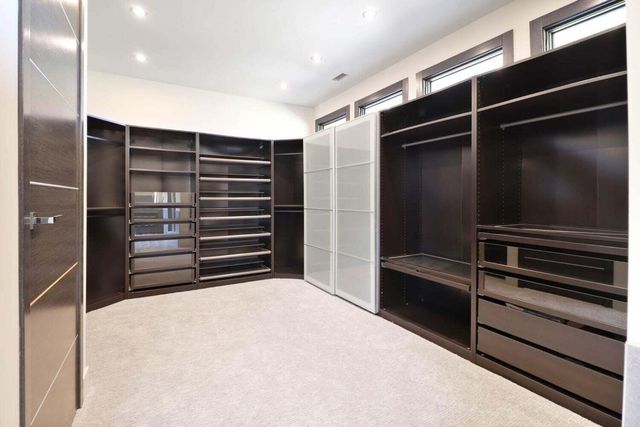 885 N 100 W, Valparaiso, IN 46385