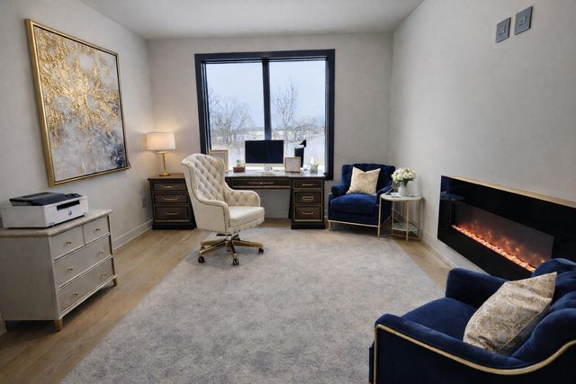 885 N 100 W, Valparaiso, IN 46385