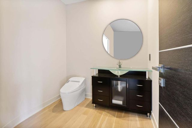 885 N 100 W, Valparaiso, IN 46385