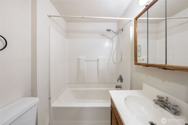 6148 88 Street SW, Lakewood, WA 98499