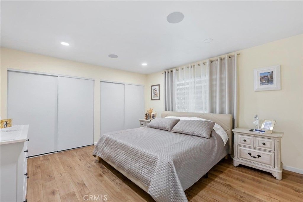 Image 15 of property listing at 8416 Rhea Avenue, Northridge, CA 91324