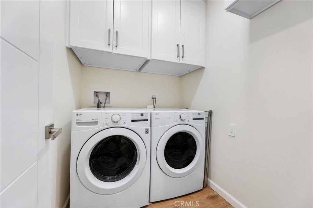 Image 24 of property listing at 8416 Rhea Avenue, Northridge, CA 91324
