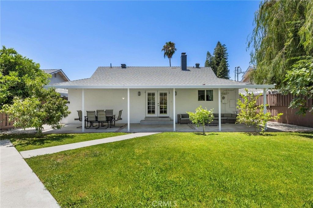 Image 28 of property listing at 8416 Rhea Avenue, Northridge, CA 91324