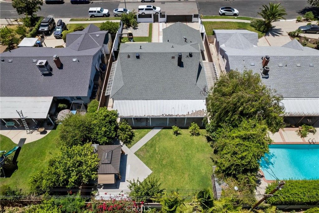 Image 47 of property listing at 8416 Rhea Avenue, Northridge, CA 91324
