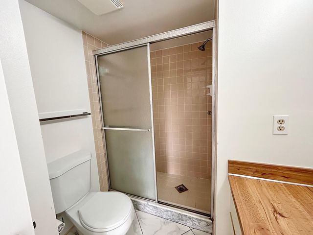 4700 Lucerne Lakes Boulevard W 407, Lake Worth, FL 33467