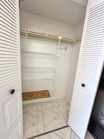 4700 Lucerne Lakes Boulevard W 407, Lake Worth, FL 33467