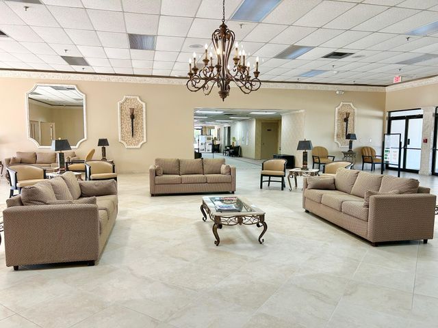 4700 Lucerne Lakes Boulevard W 407, Lake Worth, FL 33467