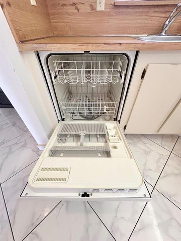 4700 Lucerne Lakes Boulevard W 407, Lake Worth, FL 33467