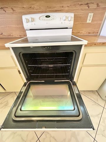 4700 Lucerne Lakes Boulevard W 407, Lake Worth, FL 33467