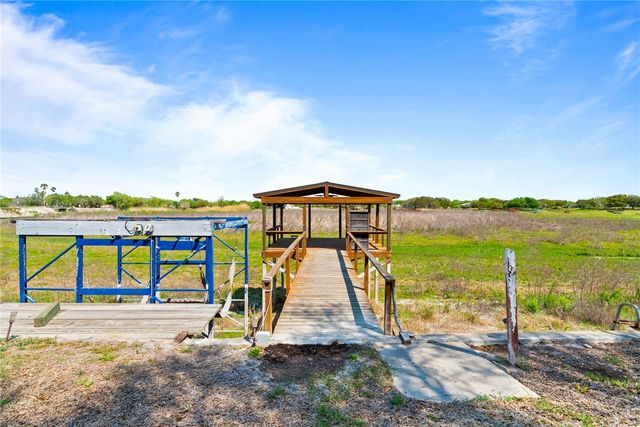 166 Cenesia, Sandia, TX 78383