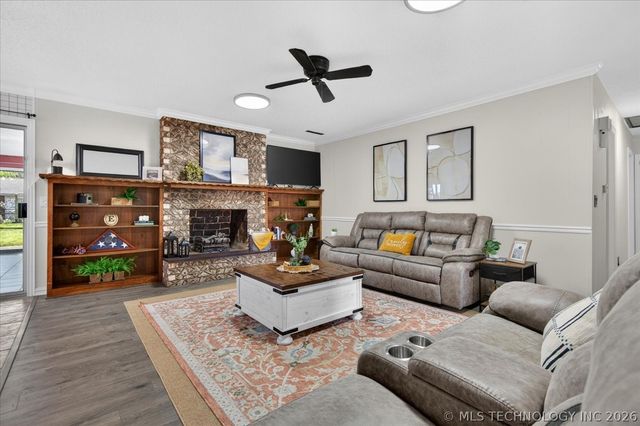 502 S Barclay Avenue, Dewey, OK 74029