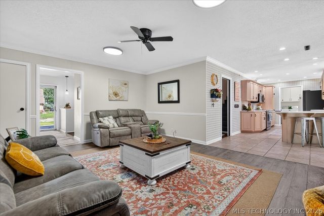 502 S Barclay Avenue, Dewey, OK 74029