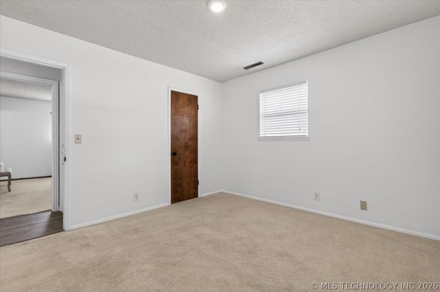 502 S Barclay Avenue, Dewey, OK 74029