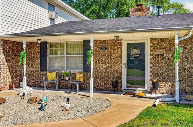 502 S Barclay Avenue, Dewey, OK 74029