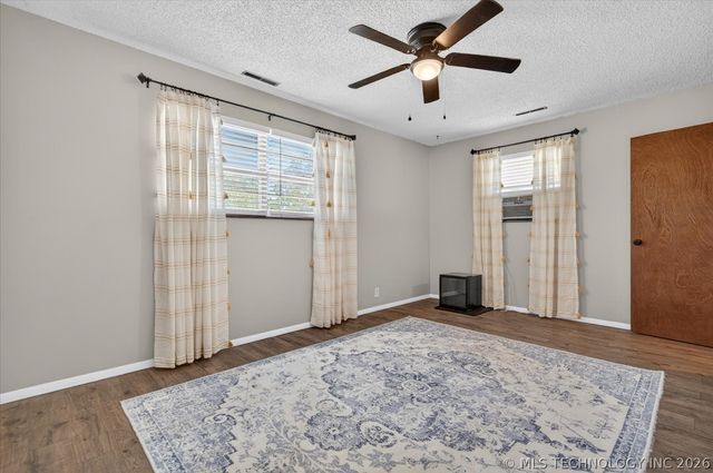 502 S Barclay Avenue, Dewey, OK 74029