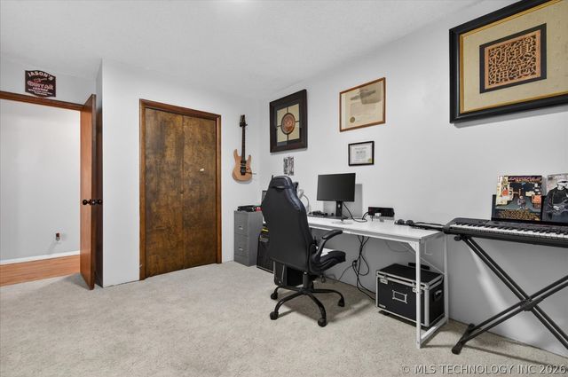 502 S Barclay Avenue, Dewey, OK 74029