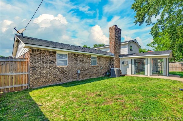 502 S Barclay Avenue, Dewey, OK 74029