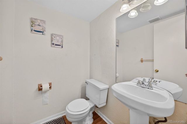 2826 S Lansing Way, Aurora, CO 80014