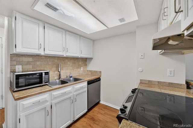 2826 S Lansing Way, Aurora, CO 80014